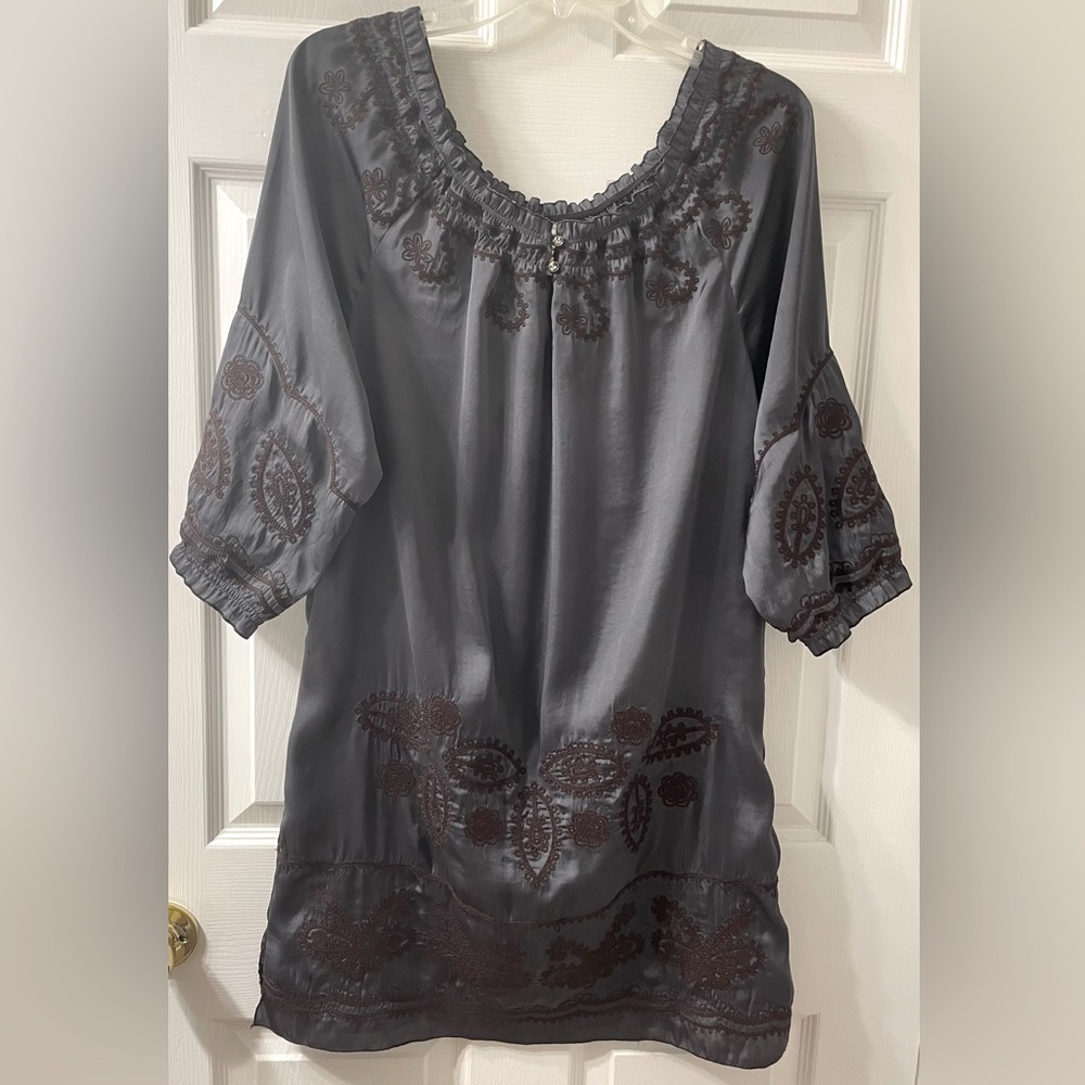 S IVY JANE On/Off Shoulder Embroidered Dress